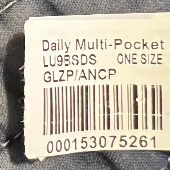 Lululemon Daily Multi-pocket Tote Bag 20L Glaze Pink/Ancient copper piping NWT - Picture 9 of 9